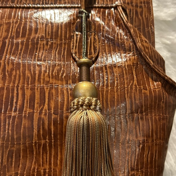 Sondra Roberts Elegant Brown Reptile Satchel Bag Double Strap Metallic Tassel - Picture 9 of 12